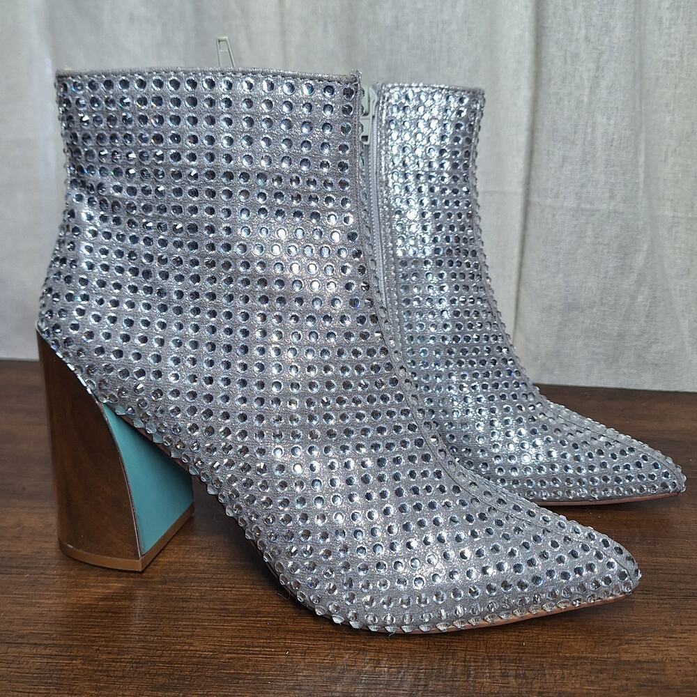 Betsy Johnson bling Colby booties pointy toe heeled boots silver metallic